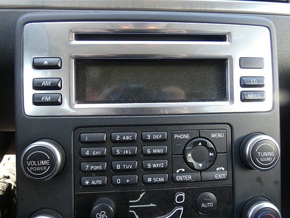 Volvo V70 8 of 14