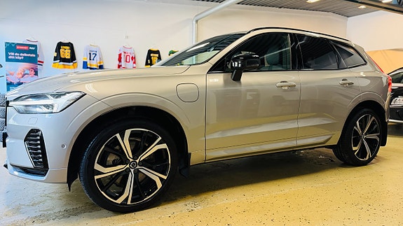 Volvo XC60 3 of 26