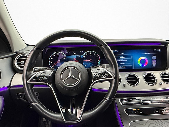 Mercedes-Benz E300 de 13 of 30