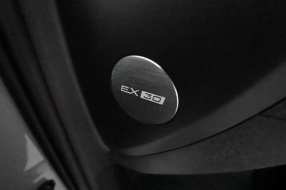 Volvo EX30 24 of 30