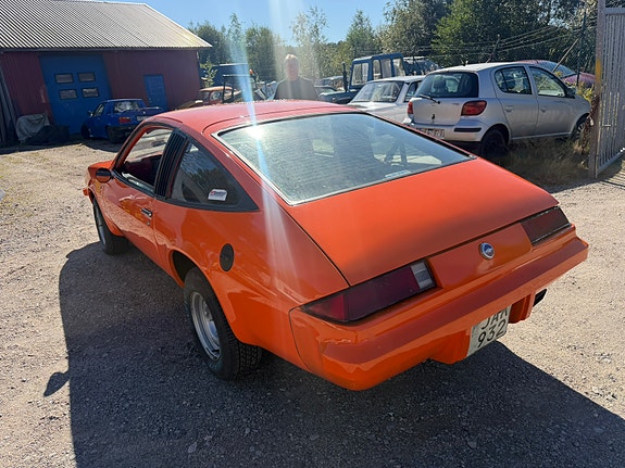 Chevrolet Monza 4 of 6