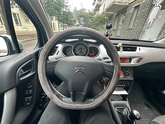 Citroen C3 2 of 6