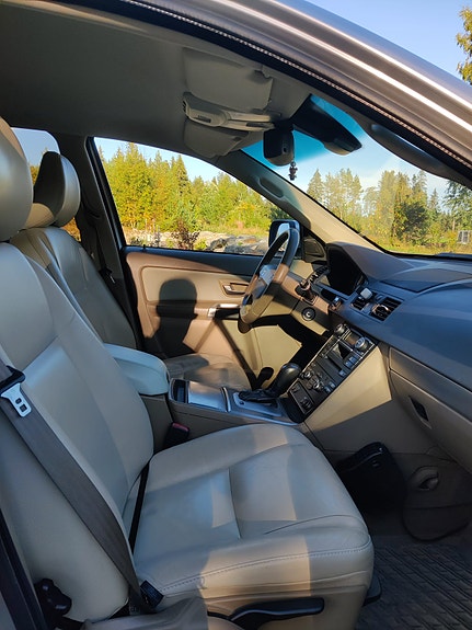 Volvo XC90 12 of 14