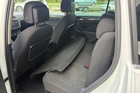 Volkswagen Tiguan 8 of 17
