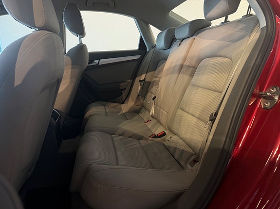 Audi A4 8 of 12
