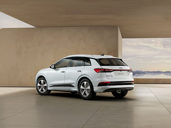 Audi Q4 e-tron 5 of 10