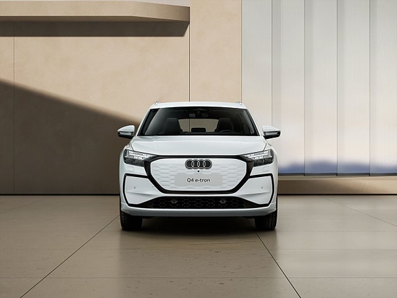 Audi Q4 e-tron 2 of 10