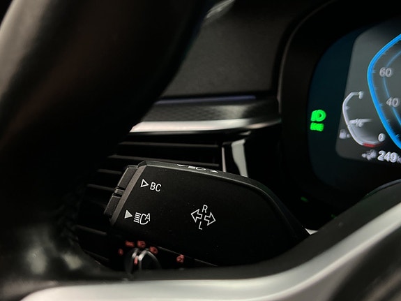 BMW 530e 18 of 30