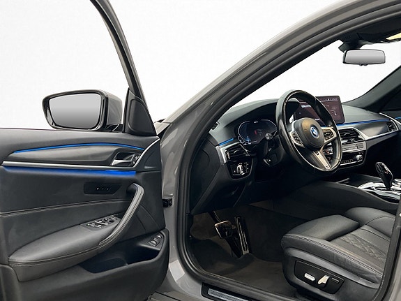 BMW 530e 12 of 30