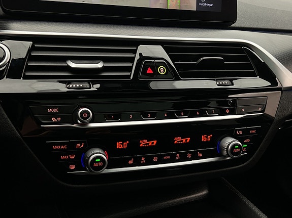 BMW 530e 28 of 30