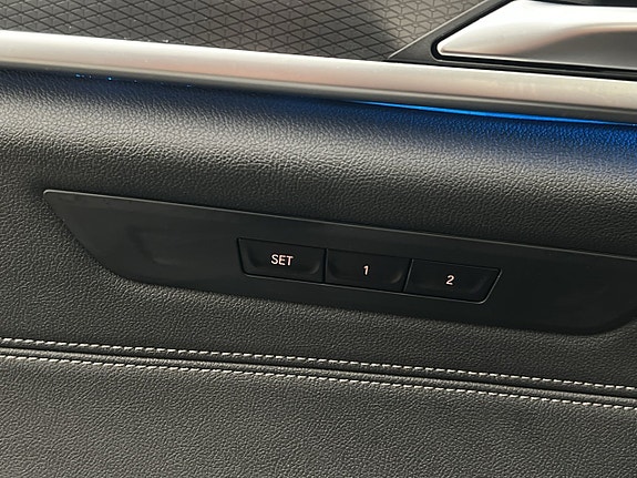 BMW 530e 15 of 30