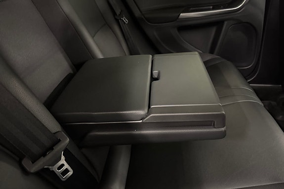 Volvo V60 Cross Country 18 of 22