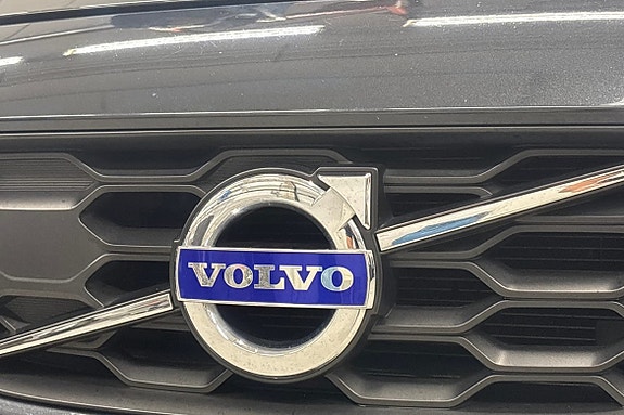 Volvo V60 Cross Country 19 of 22