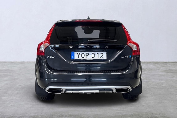 Volvo V60 Cross Country 5 of 22