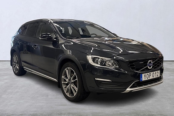 Volvo V60 Cross Country 6 of 22