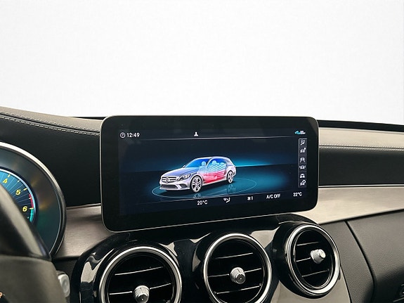 Mercedes-Benz C300 23 of 30