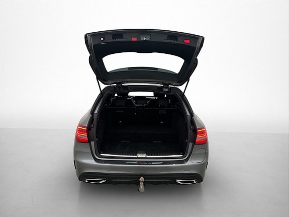 Mercedes-Benz C300 9 of 30