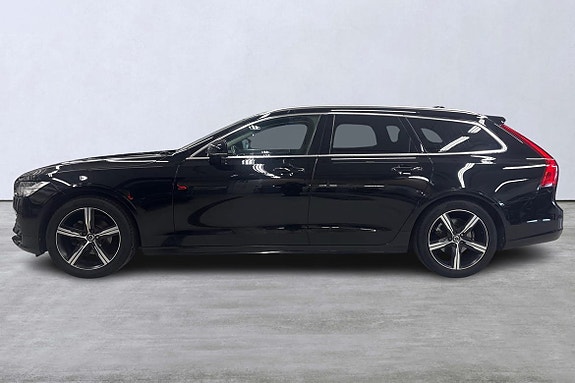 Volvo V90 2 of 21