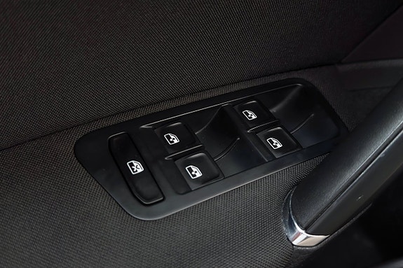 Volkswagen Golf I 26 of 30
