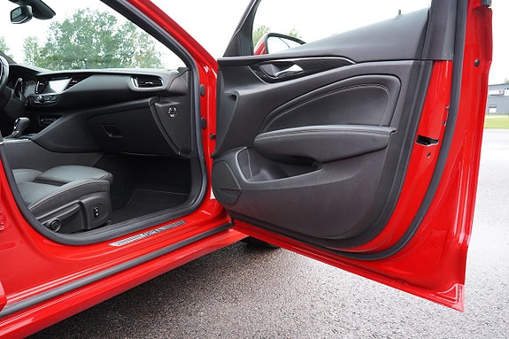 Opel Insignia 21 of 27
