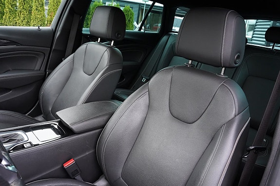 Opel Insignia 13 of 27