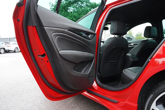 Opel Insignia 16 of 27