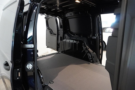 Ford Transit Connect 8 of 15