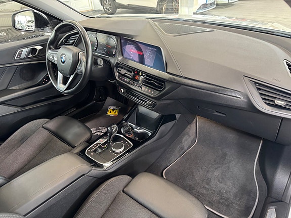 BMW 118i 6 of 10