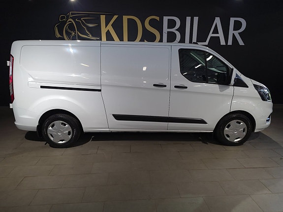 Ford Transit Custom 6 of 12