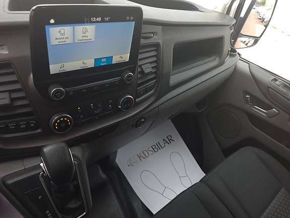Ford Transit Custom 11 of 12