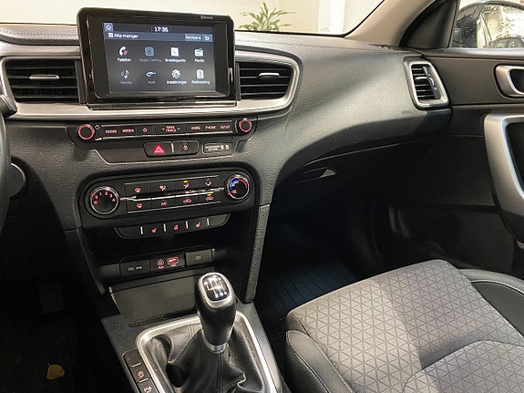 Kia Ceed 12 of 15