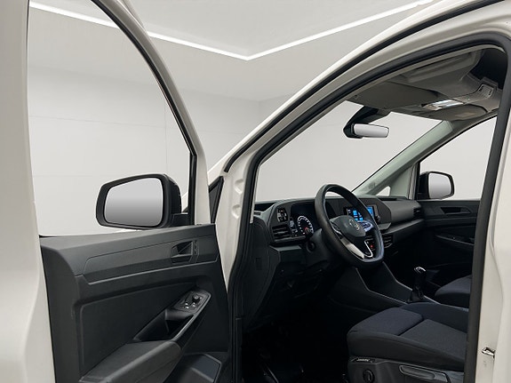 Volkswagen Caddy Maxi 15 of 30