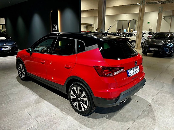 Seat Arona 2 of 6