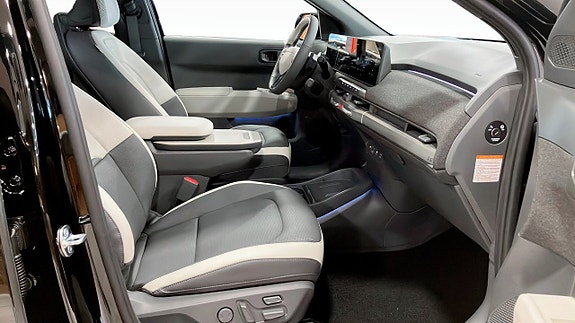 Kia EV3 3 of 14