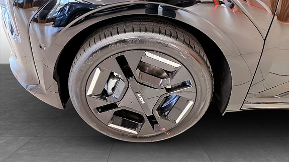 Kia EV3 9 of 14