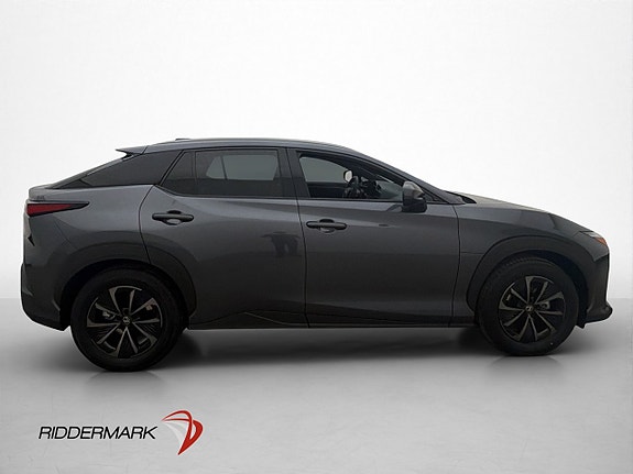 Lexus RZ350e 10 of 30