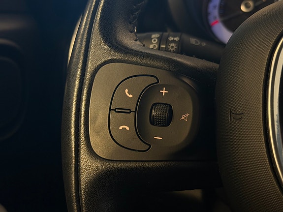 Fiat 500L 15 of 16