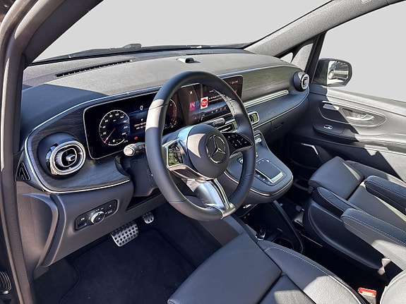 Mercedes-Benz V300 6 of 16