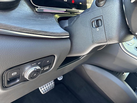 Mercedes-Benz V300 14 of 16