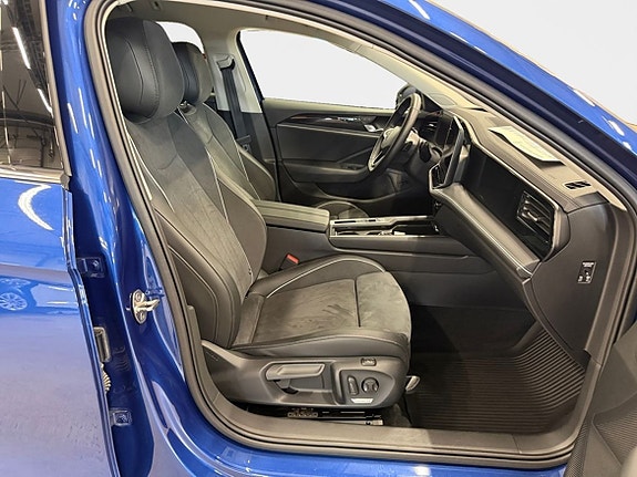 Volkswagen Passat 13 of 15