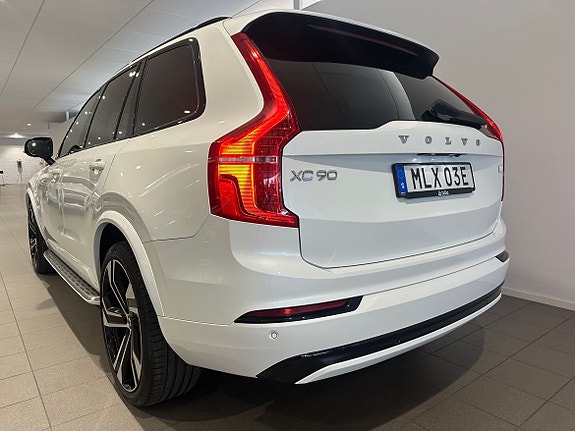 Volvo XC90 11 of 23
