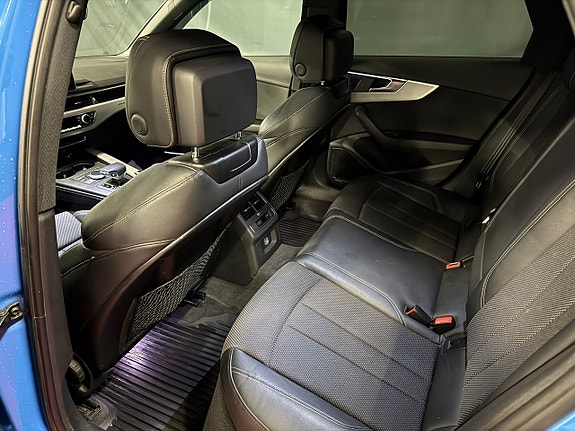 Audi A4 10 of 10