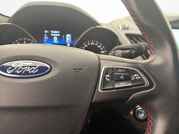 Ford Kuga 18 of 30