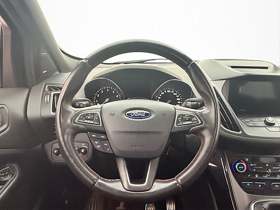 Ford Kuga 14 of 30