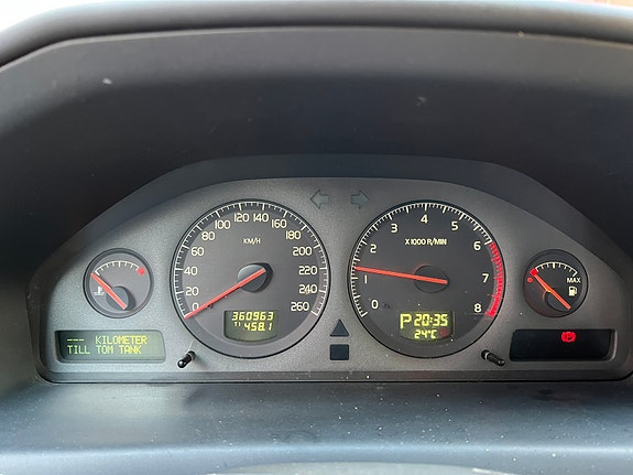 Volvo V70 7 of 7