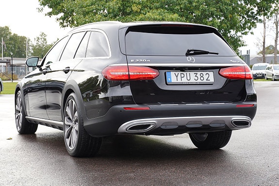 Mercedes-Benz E220 d 26 of 27
