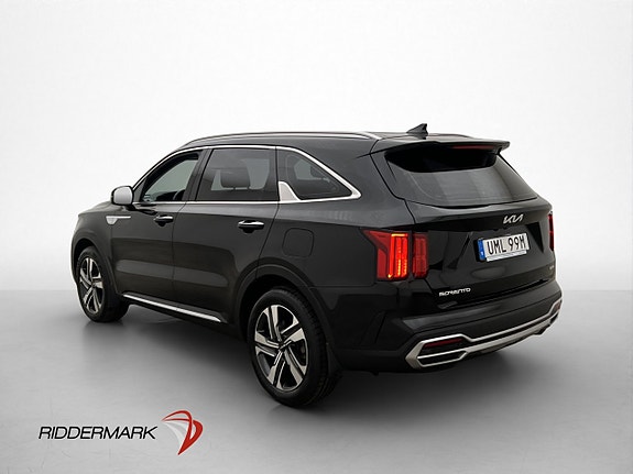 Kia Sorento 4 of 28