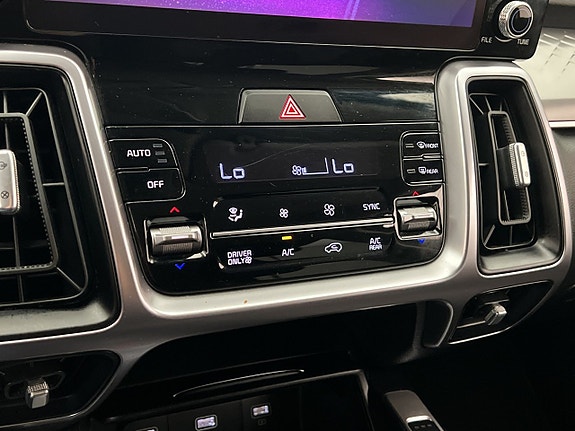 Kia Sorento 18 of 28