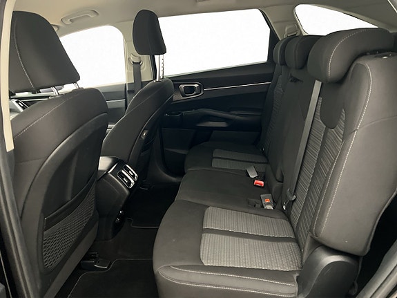 Kia Sorento 11 of 28