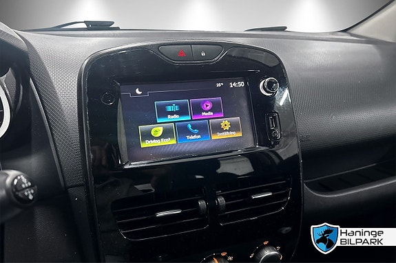 Renault Clio 10 of 21